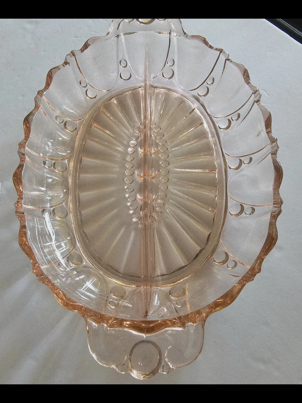 Vintage 1930's Anchor Hocking Relish Dish Depression Glass "Oyster & Pearl" - Picture 9 of 9